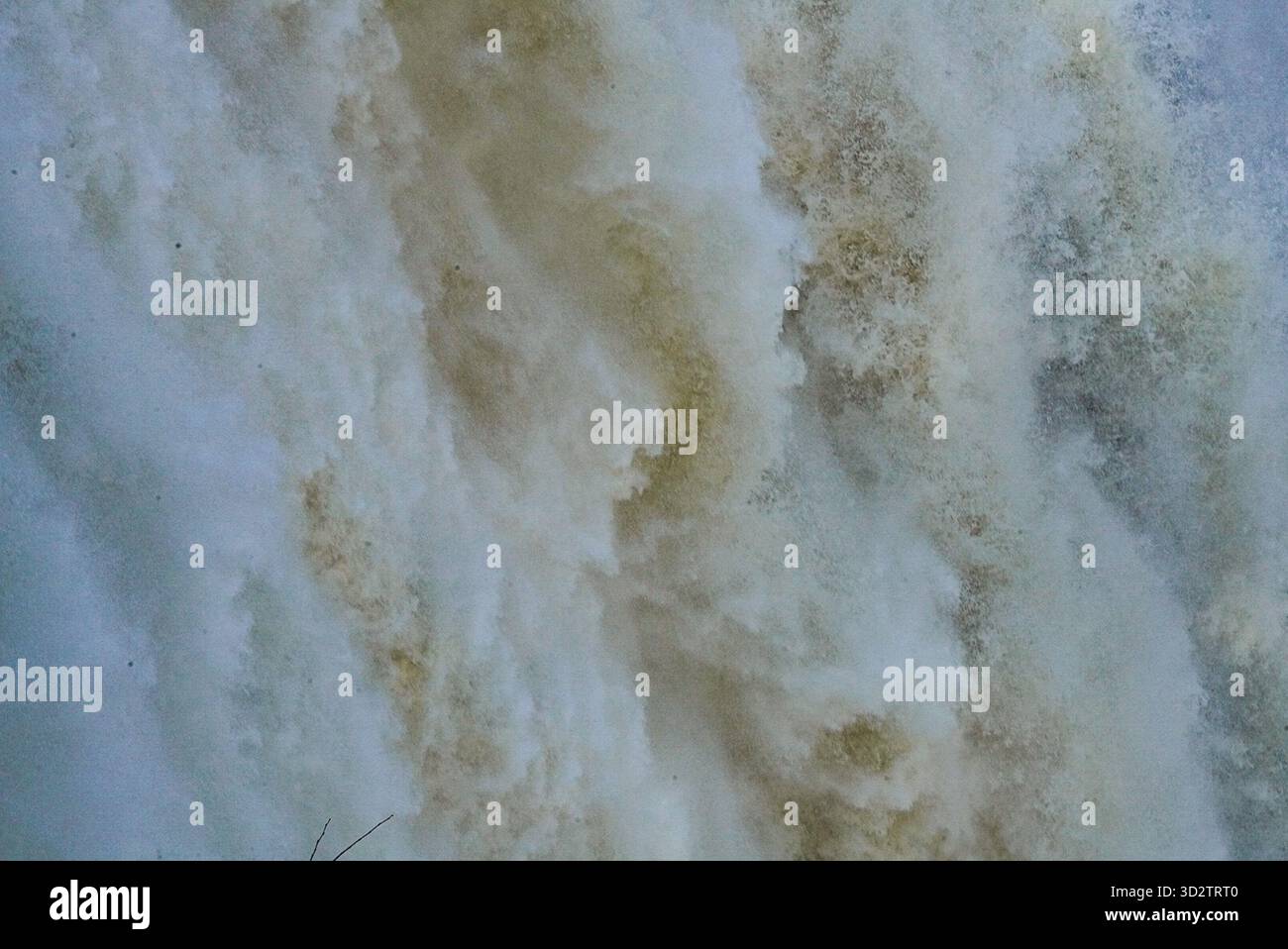 Eau précipitée aux chutes Montmorency Banque D'Images