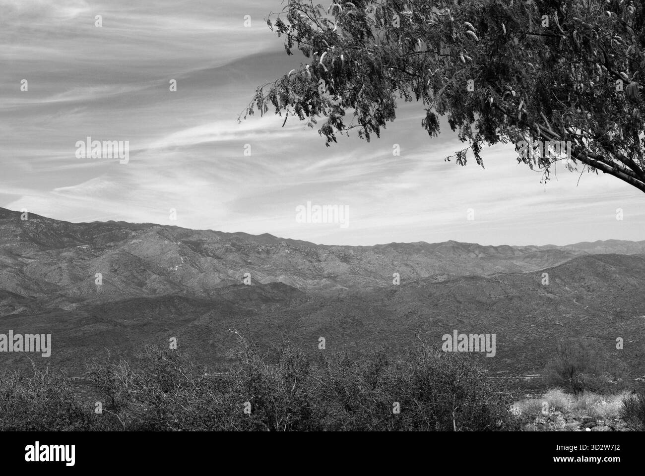 Vue panoramique depuis Sunset point surplombant le paysage désertique au crépuscule, Arizona, États-Unis. Banque D'Images