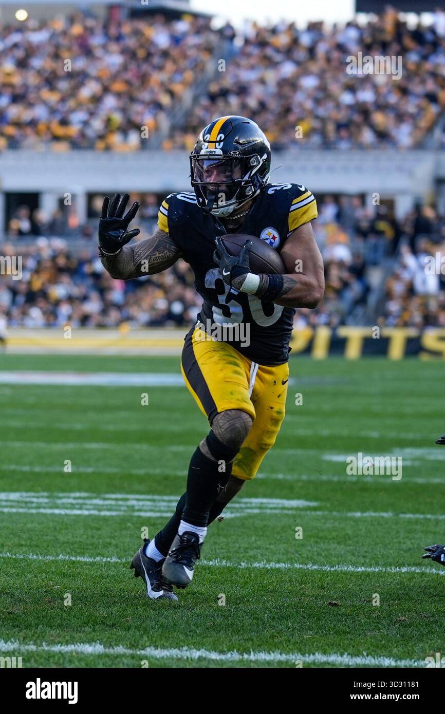 Pittsburgh, Pennsylvanie, États-Unis. 2 novembre 2025. 2 novembre 2025 : Jaylen Warren #30 lors des Steelers de Pittsburgh vs Indianapolis Colts à l'Acrisure Stadium à Pittsburgh PA. Brook Ward/apparent Media Group (crédit image : © AMG/AMG via ZUMA Press Wire) USAGE ÉDITORIAL SEULEMENT ! Non destiné à UN USAGE commercial ! Banque D'Images