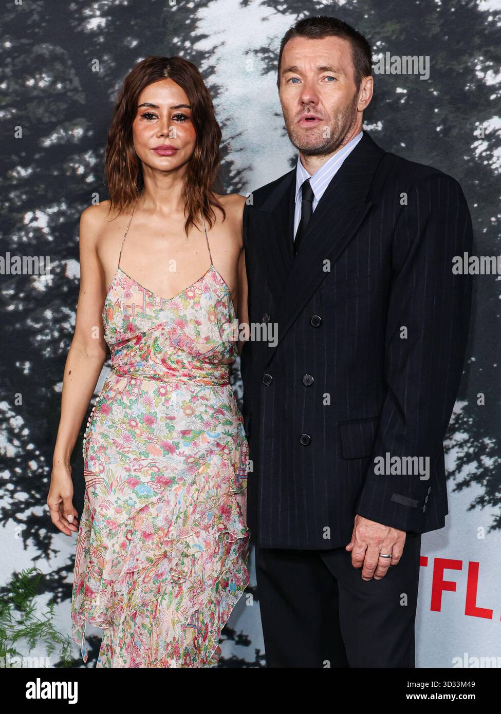 HOLLYWOOD, LOS ANGELES, CALIFORNIE, États-Unis - 3 NOVEMBRE : la styliste australienne et directrice de mode chez Vogue Australia Christine Centenera et son petit ami/acteur, scénariste, réalisateur et producteur australien Joel Edgerton arrivent à la première de 'train Dreams' de Netflix qui s'est tenue à Los Angeles au Théâtre égyptien Hollywood le 3 novembre 2025 à Hollywood, Los Angeles, Californie, États-Unis. (Photo de Xavier Collin/image Press Agency) Banque D'Images