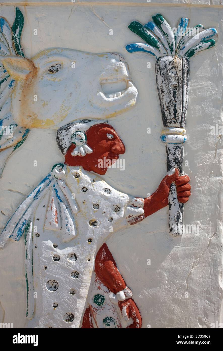 Figure maya sculptée sur le front de mer à Cozumel Mexique Banque D'Images