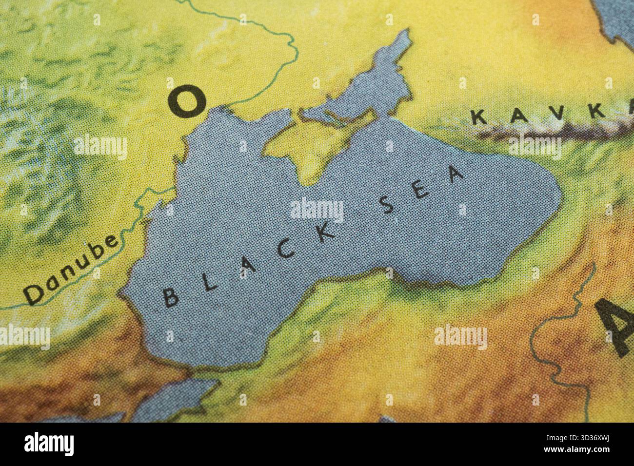 Vue rapprochée d'une vieille carte montrant les territoires autour de la mer Noire, y compris les pays modernes comme l'Azerbaïdjan, la Géorgie, l'Arménie, la Turquie Europe, ira Banque D'Images