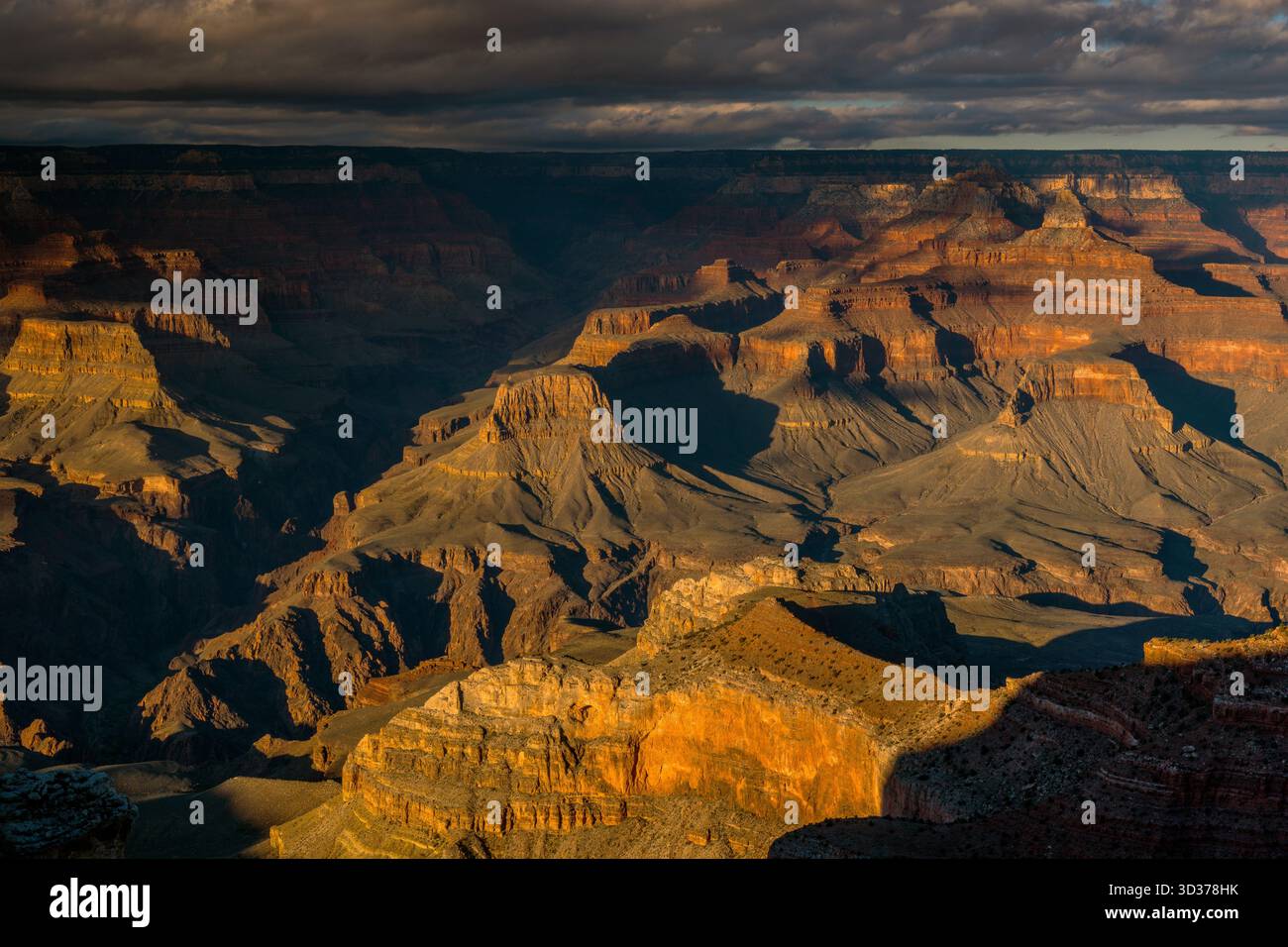 Coucher de soleil, parc national du Grand Canyon, Arizona Banque D'Images