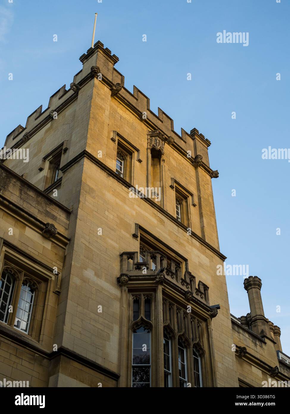 Exeter College Porters' Lodge Tower, Exeter College, University of Oxford, Oxford, Oxfordshire, Angleterre, Royaume-Uni, GB. Banque D'Images