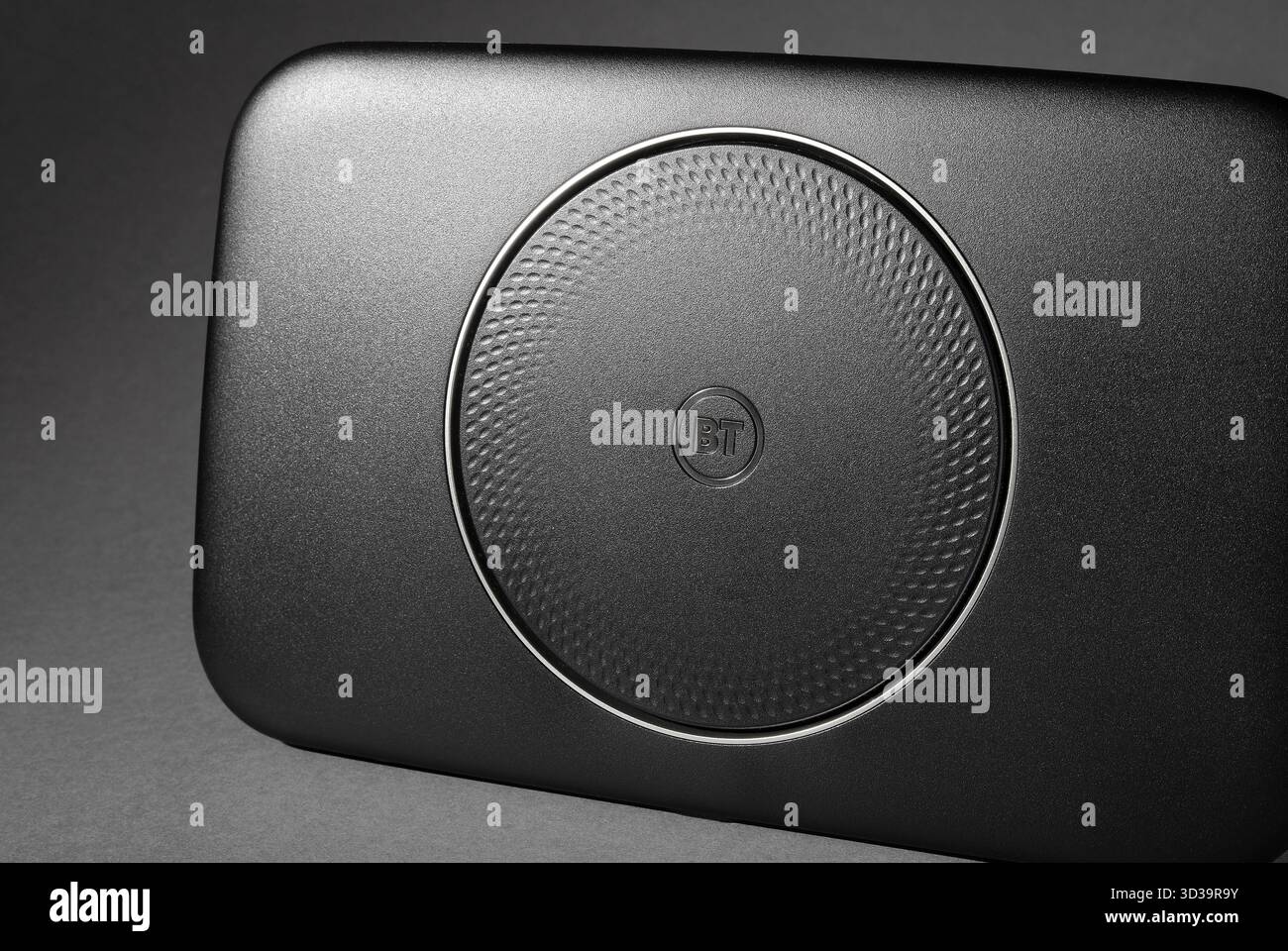 Hub BT, équipement wi-fi sur fond gris Banque D'Images