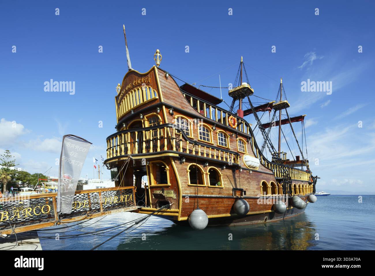 Historique, voilier, stylisé, Schitt, bateau pirate, Barco de Piratas, port Mandraki, port maritime, vieille ville, ville de Kos, île de Kos, Îles du Dodécanèse, G. Banque D'Images