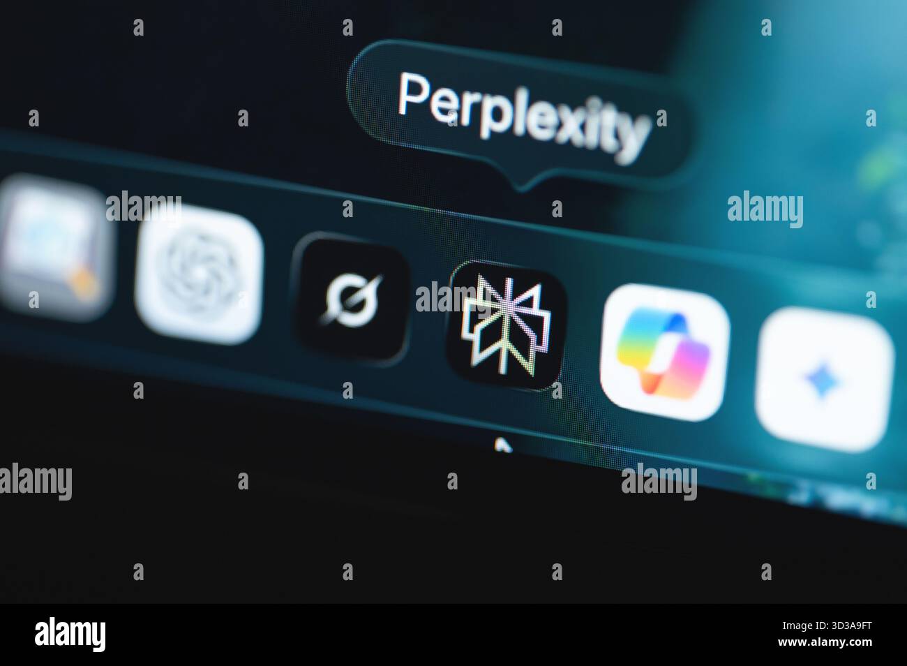 New York, États-Unis - 4 novembre 2025 : perplexité ai icône vue rapprochée sur smartphone sreen arrière-plan vue rapprochée Banque D'Images