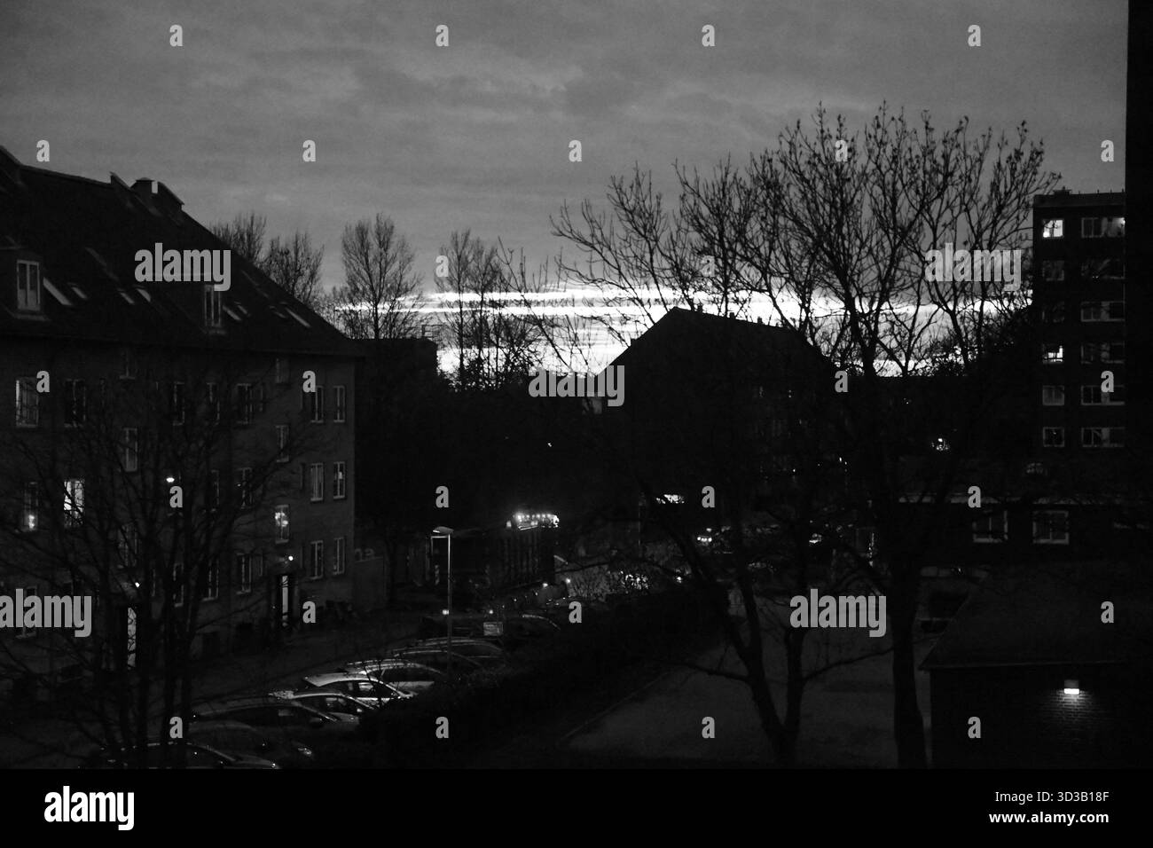 Copenhague/ Danemark/05 NOVEMBRE 2025/scène nocturne et pluie tombée à kastrup copenhague. (Photo.Francis Joseph Deann/Dean Pictures) (non destiné à un usage commercial et éditorial uniquement) Banque D'Images