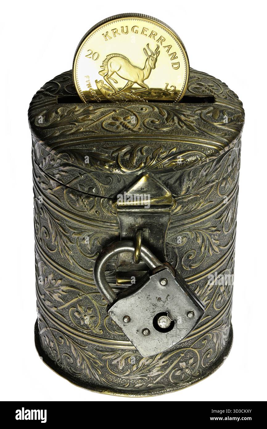 Banque de pièces vintage avec pièce de lingots d'or sud-africaine de 1 once isolée sur fond blanc Banque D'Images