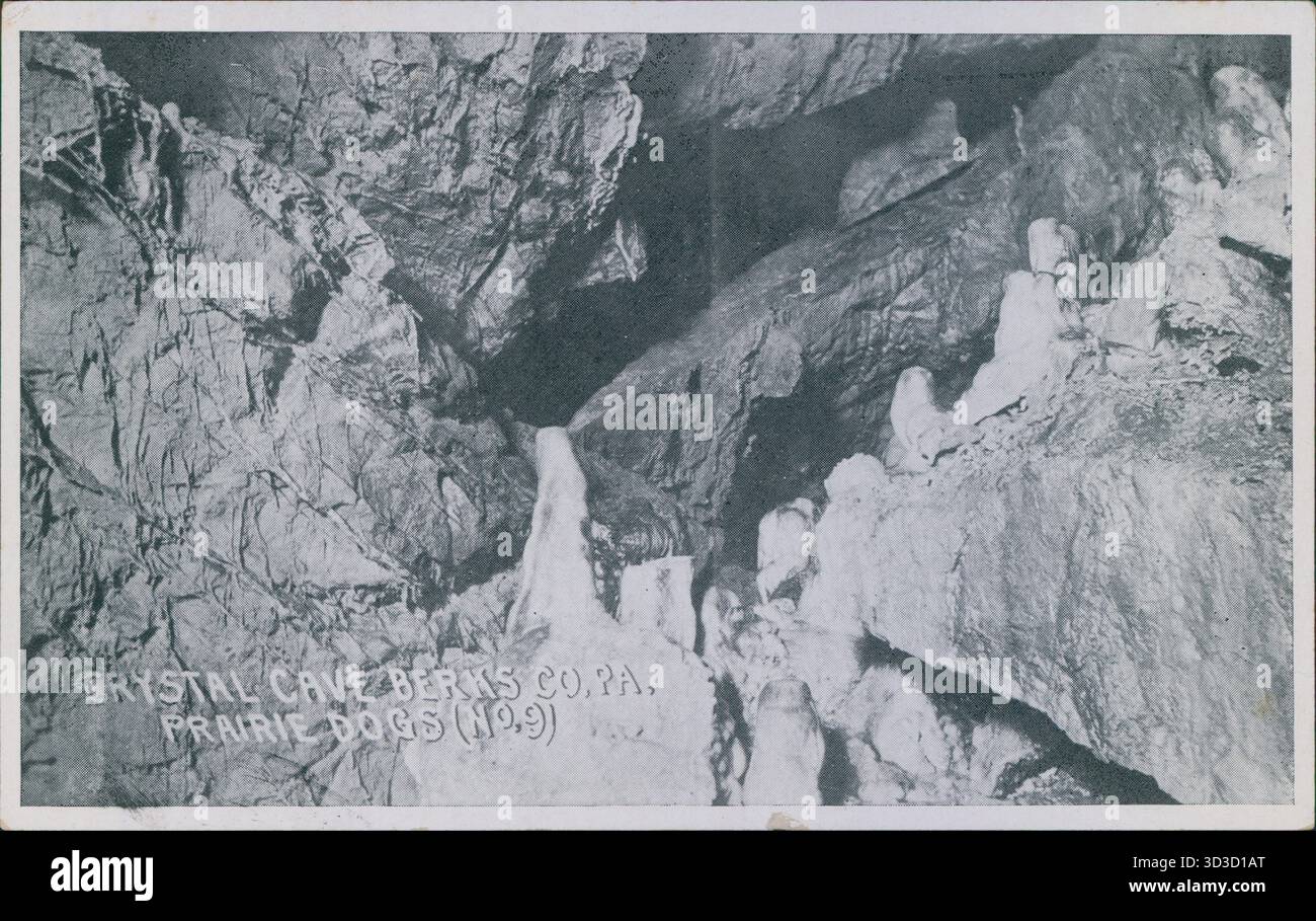 Carte postale des formations de stalagmites connues sous le nom de 'Prairie Dogs' Inside Crystal Cave, Comté de Berks, Pennsylvanie, États-Unis, 1940. Banque D'Images
