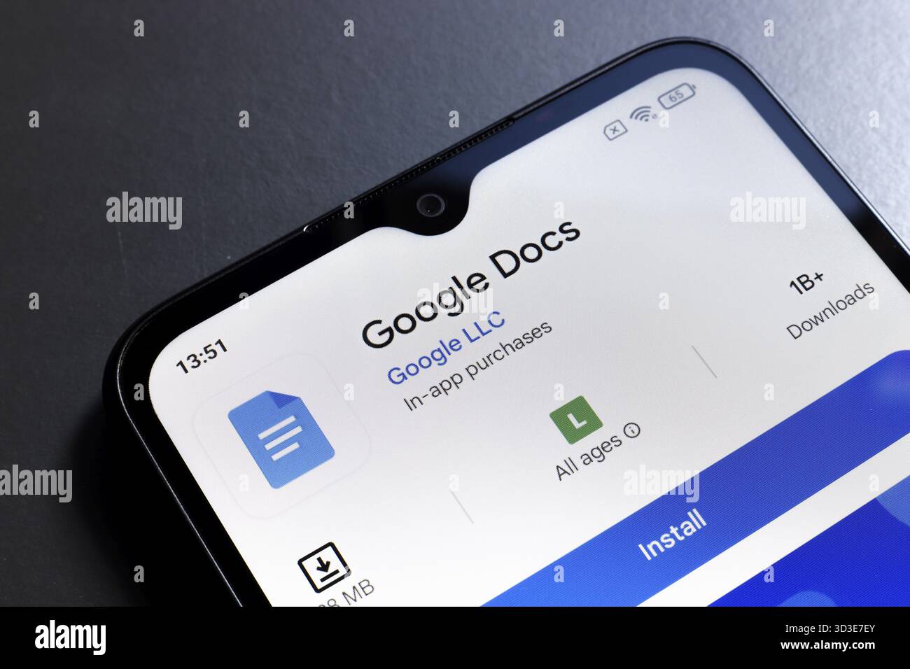 24 octobre 2024, Portugal. Dans cette illustration photo, le logo de l'application Google Docs est affiché sur l'écran d'un smartphone Banque D'Images