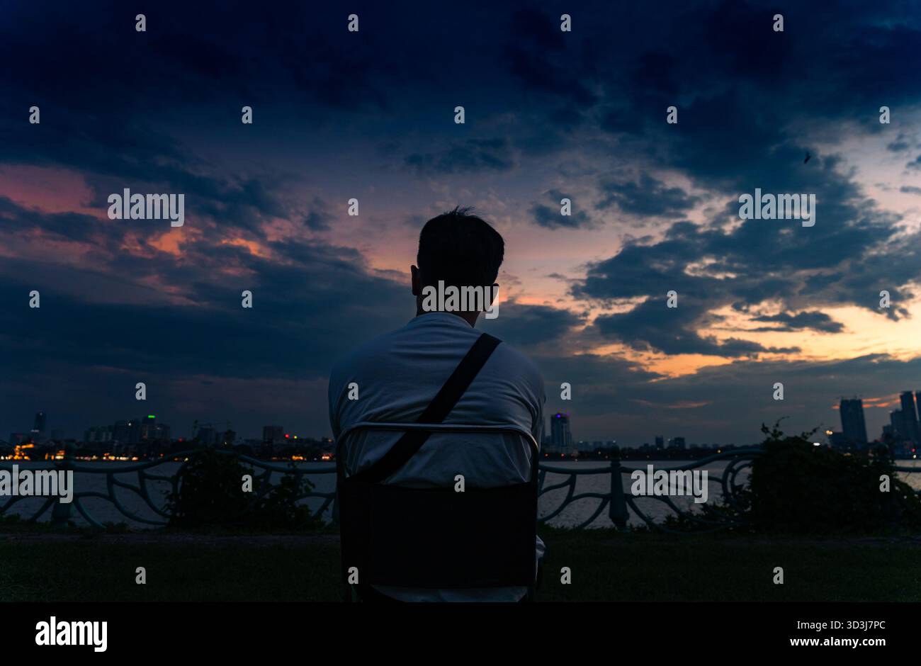 Ciel du coucher de soleil à Ha Noi Banque D'Images