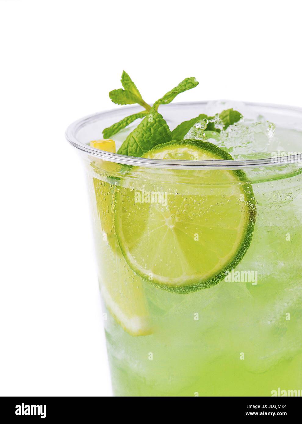 Nourriture, cocktail d'agrumes mojito avec citron vert et menthe Banque D'Images