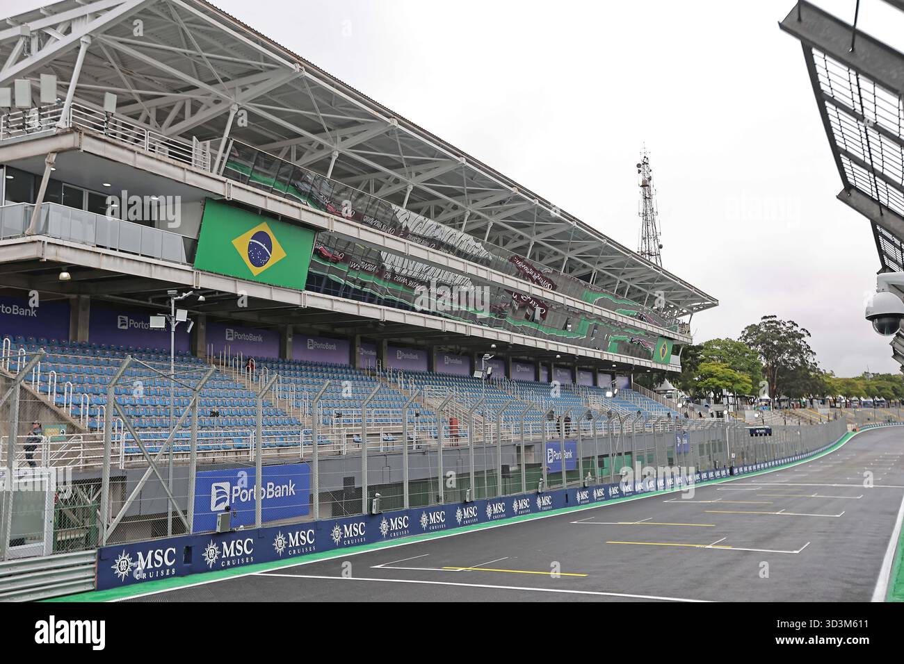Sao Paulo, Brésil. 6 novembre 2025. Vue générale de l'Autodromo Jose Carlos Pace lors des avant-premières du Grand Prix de F1 du Brésil à l'Autodromo Jose Carlos Pace le 06 novembre 2025 à Sao Paulo, Brésil. Photo : Heuler Andrey/DiaEsportivo/Alamy Live News crédit : DiaEsportivo/Alamy Live News Banque D'Images