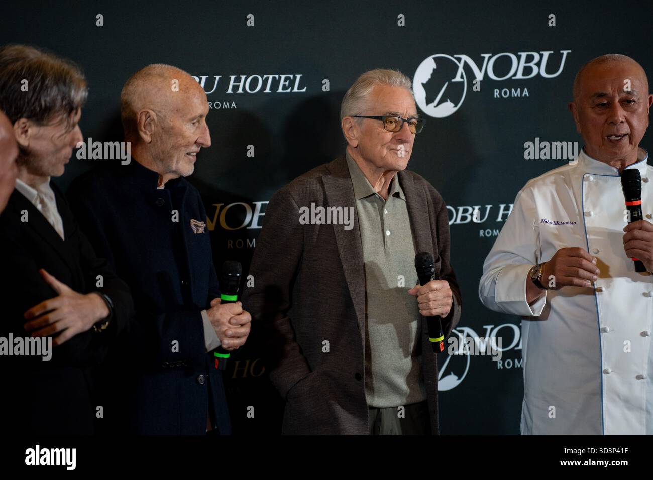 Rome, Italie. 06 novembre 2025. À Rome, Italie, le 6 novembre 2025, les trois fondateurs de Nobu, Meir Teper, Robert de Niro et le chef Nobu Matsuhisa assistent à l'inauguration de l'hôtel Nobu à l'hôtel Nobu Rome. (Photo de Luca Carlino/NurPhoto) crédit : NurPhoto SRL/Alamy Live News Banque D'Images