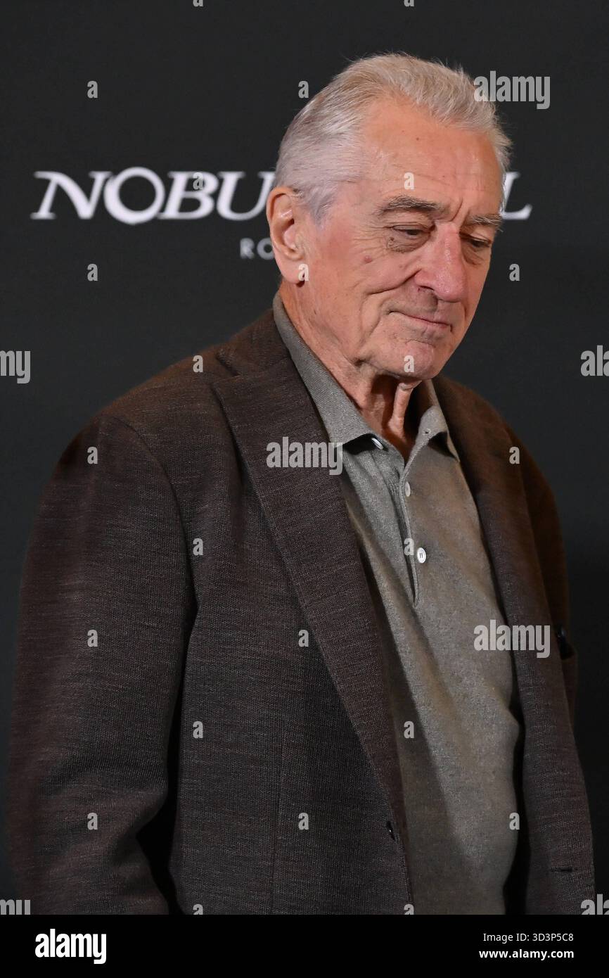 News - ouverture de l'hôtel Nobu à Rome Robert de Niro assistez à l'ouverture de l'hôtel Nobu à l'hôtel Nobu Rome le 6 novembre 2025 à Rome, Italie Rome Nobu Hotel Italie Copyright : xDomenicoxCippitellix/xLiveMediax LPN 2126181 Banque D'Images