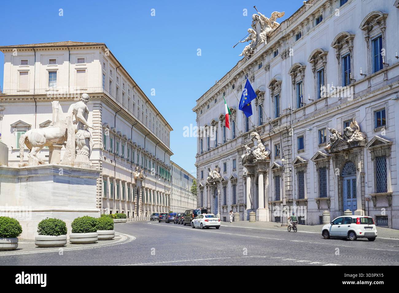 Cour constitutionnelle d'Italie et Palais du Quirinal Banque D'Images