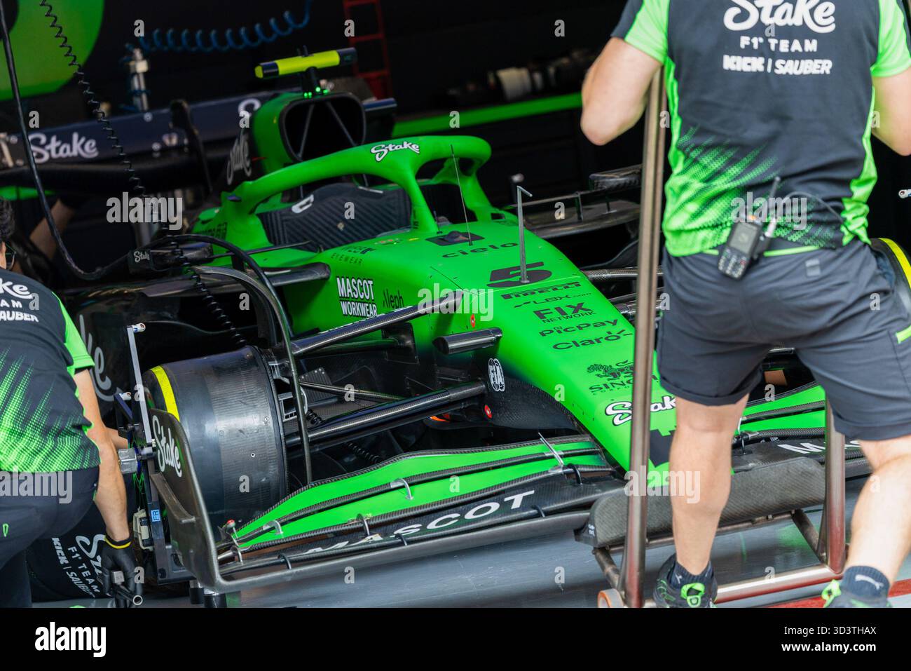 Stake F1 Team Sauber lors de la Journée des médias du Grand Prix de formule 1 MSC Cruises São Paulo 2025 à Autódromo José Carlos Pace, São Paulo, Brésil, avant la 21e manche du Championnat du monde FIA de formule 1 2025 (6-9 novembre 2025). (Crédits : Unicode images/Alamy Live News) Banque D'Images