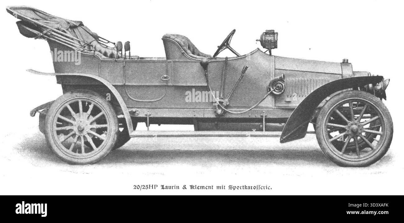 La Laurin & Klement l 20/25 CH de 1910 est un modèle de voiture historique avec une conception de carrosserie sportive, représentant les débuts de l'ingénierie automobile en Tchécoslovaquie. Banque D'Images