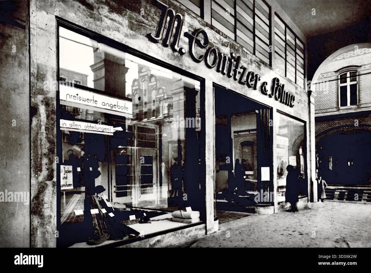 L'image montre le grand magasin M. Conitzer & Söhne à Marienburg, en Prusse occidentale, des années 1920 C'est là que Heinz Galinski a été employé en 1937 avant d'être brièvement muté dans une autre succursale. Banque D'Images