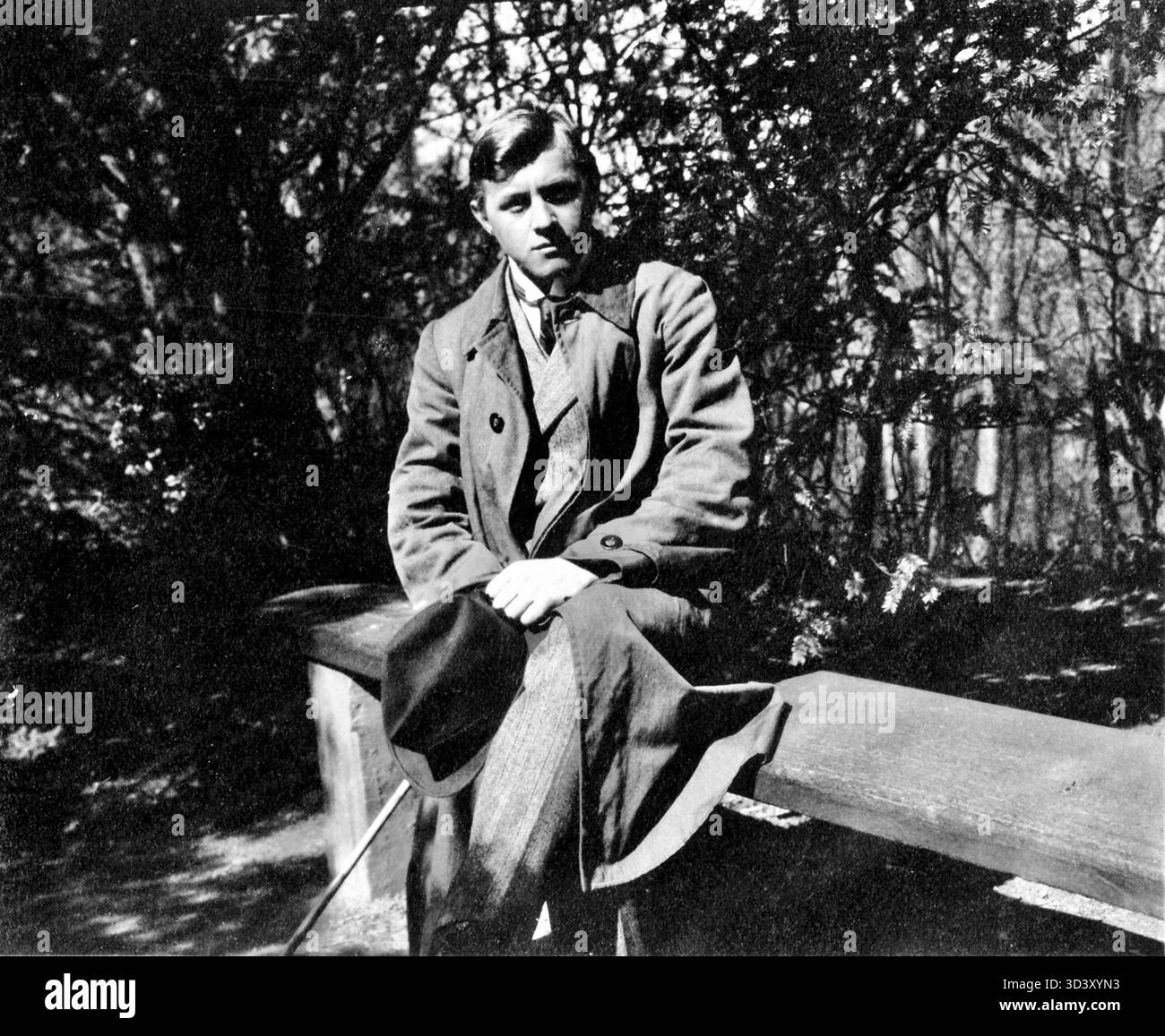 Paul Reiner (1886-1932), chimiste et éducateur allemand, enseigne dans diverses écoles progressistes, dont la Freie Schulgemeinde et la Schule am Meer. Il a servi comme directeur adjoint à Schule am Meer sur l'île de Juist, en Prusse. Reiner a commencé sa carrière d'enseignant en 1913, tutorat de la famille Jaffé, et a été une figure éminente de l'éducation progressive en Allemagne après la première Guerre mondiale. Banque D'Images