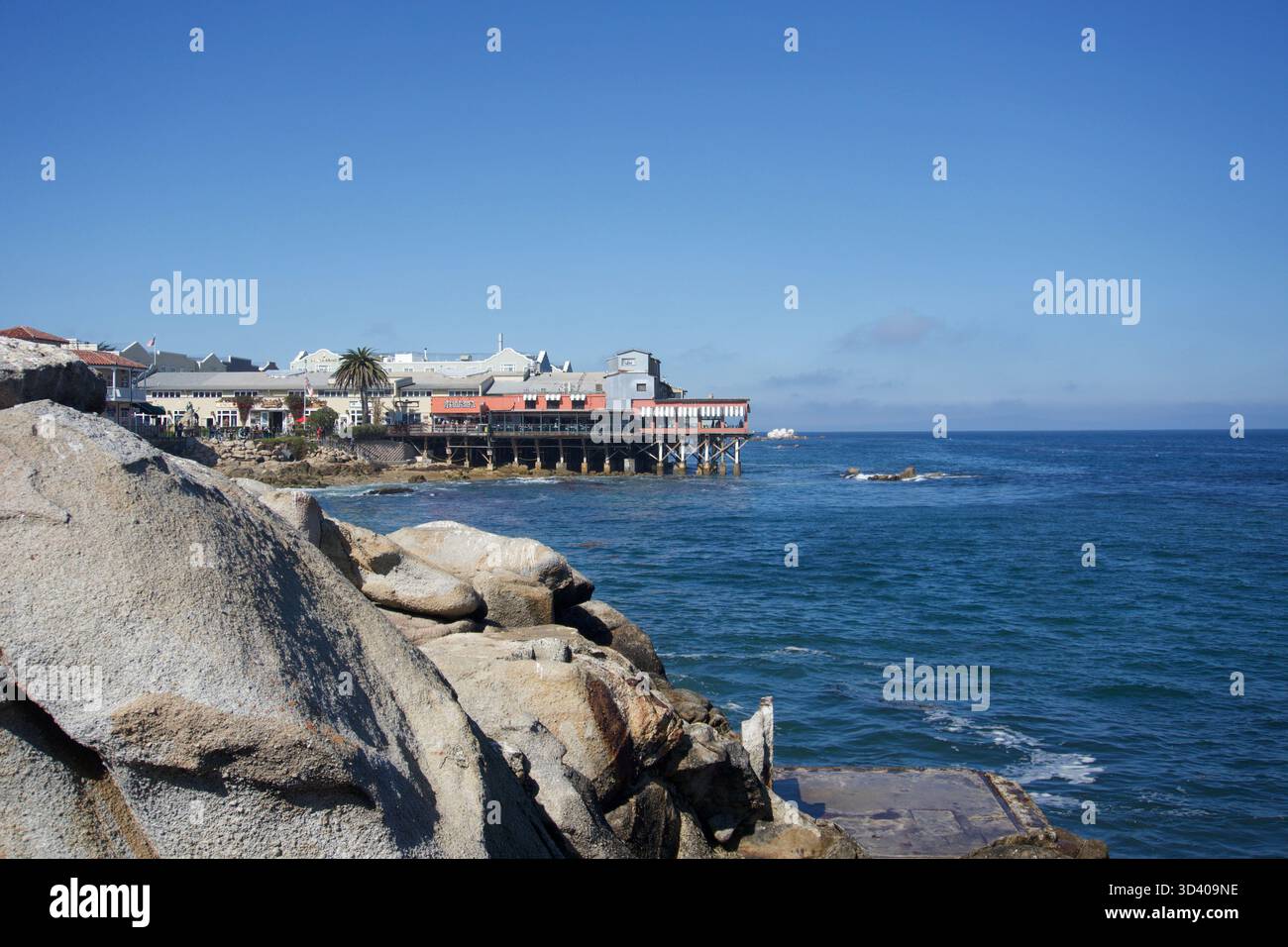 Cannery Row Waterfront sur pilotis, baie de Monterey en Californie Banque D'Images