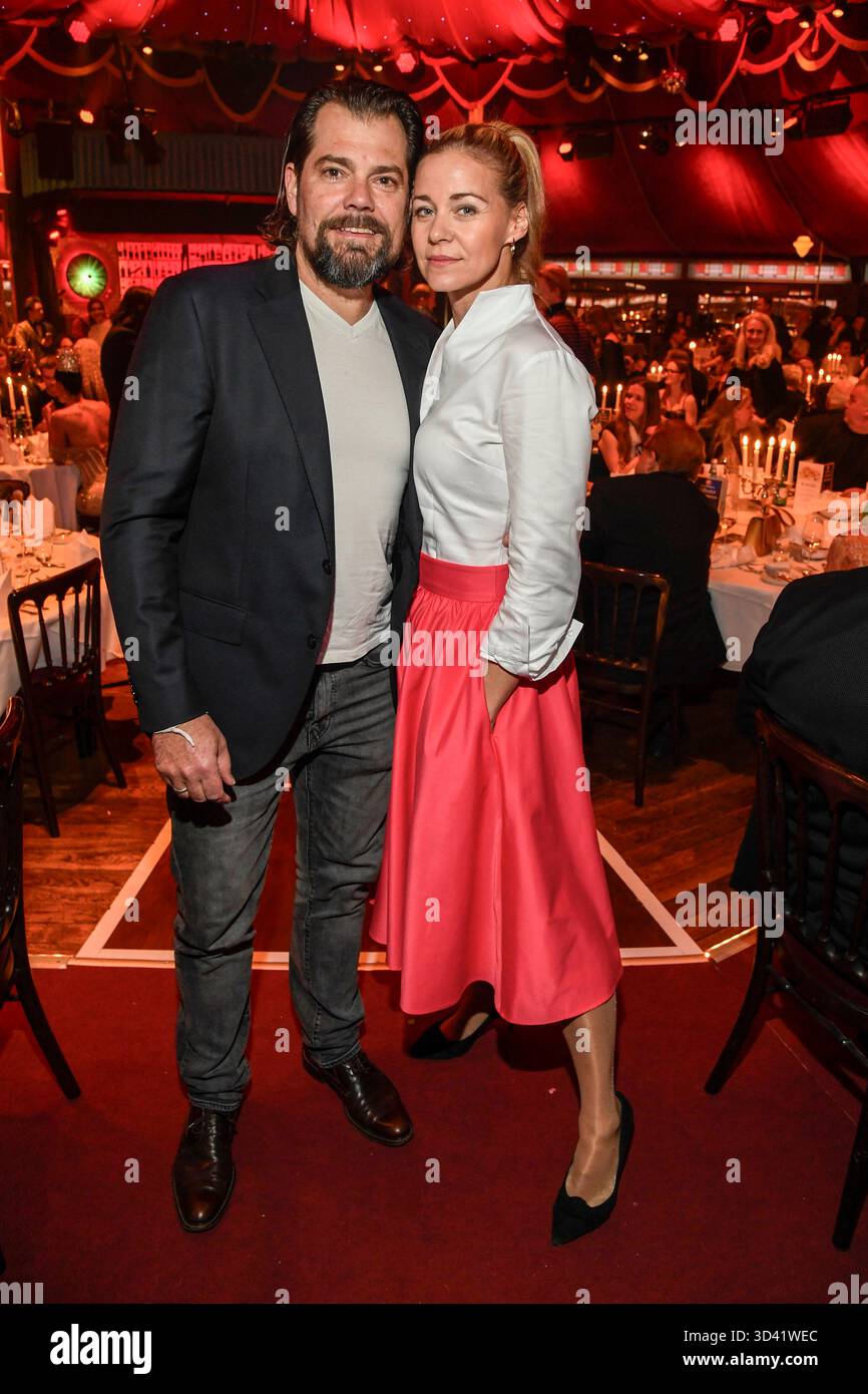 abb/Palazzo- Daniel Fehlow und Jessica Ginkel zu Gast BEI der Gala Premiere von Kolja Kleeberg und Hans-Peter Wodarz 17. Dîner-spectacle Unikate im PALAZZO-Spiegelpalast AM 07.11.2025 à Berlin Berlin Deutschland *** abb Palazzo Daniel Fehlow et Jessica Ginkel comme invités à la première gala de Kolja Kleeberg et Hans Peter Wodarz 17 dîner-spectacle Unikate au PALAZZO Spiegelpalast le 07 11 2025 à Berlin Allemagne Banque D'Images