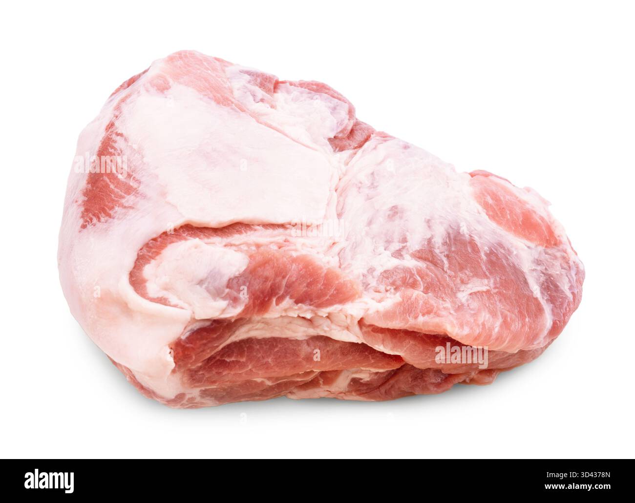 Une vue aérienne d'une grande coupe crue de cou ou d'épaule de porc désossée, avec une épaisse couche de graisse blanche, isolée sur blanc. Photo de haute qualité Banque D'Images