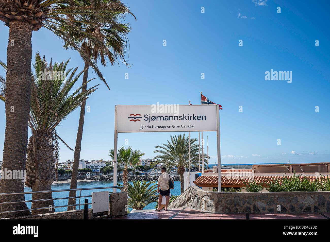 Panneau de signalisation de l'église norvégienne Sjømmanskirke- Seamen à Arguineguin, Gran Canaria, mars 1, 2025 Banque D'Images