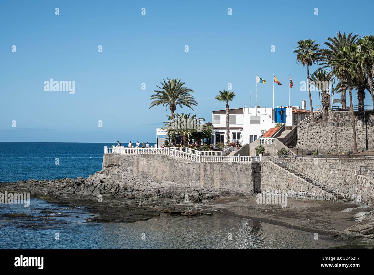 L’église des marins norvégiens sur la promenade du front de mer à Arguineguin, Gran Canaria, 3 mars 2024 Banque D'Images