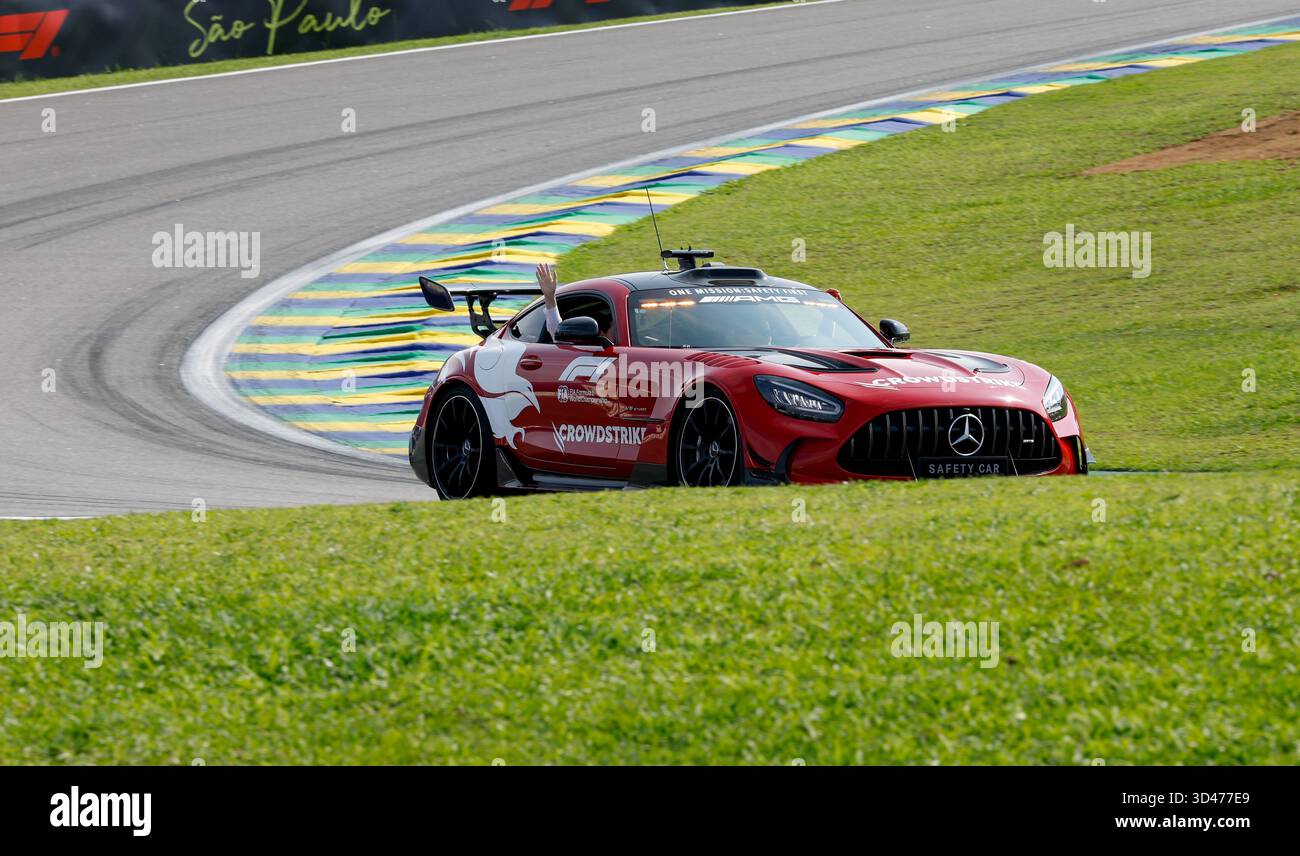 FIA Mercedes-AMG GT Black Series Safety car lors du Grand Premio de Sao Paulo 2025 de formule 1, Grand Prix de Sao Paulo 2025, 21ème manche du Championnat du monde de formule 1 2025 de la FIA du 7 au 9 novembre 2025 sur l'Interlagos, à Sao Paulo, au Brésil Banque D'Images