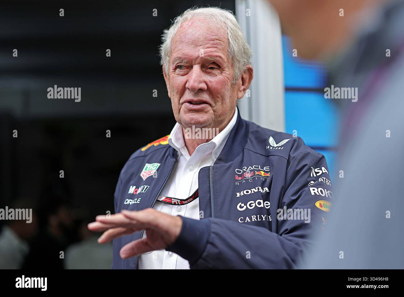 9 novembre 2025 ; Sao Paulo, Brésil : Dr Helmut Marko (AUT), consultant Red Bull Racing arrive au paddock avant le Grand Prix de F1 du Brésil à Autodromo Jose Carlos Pace Banque D'Images