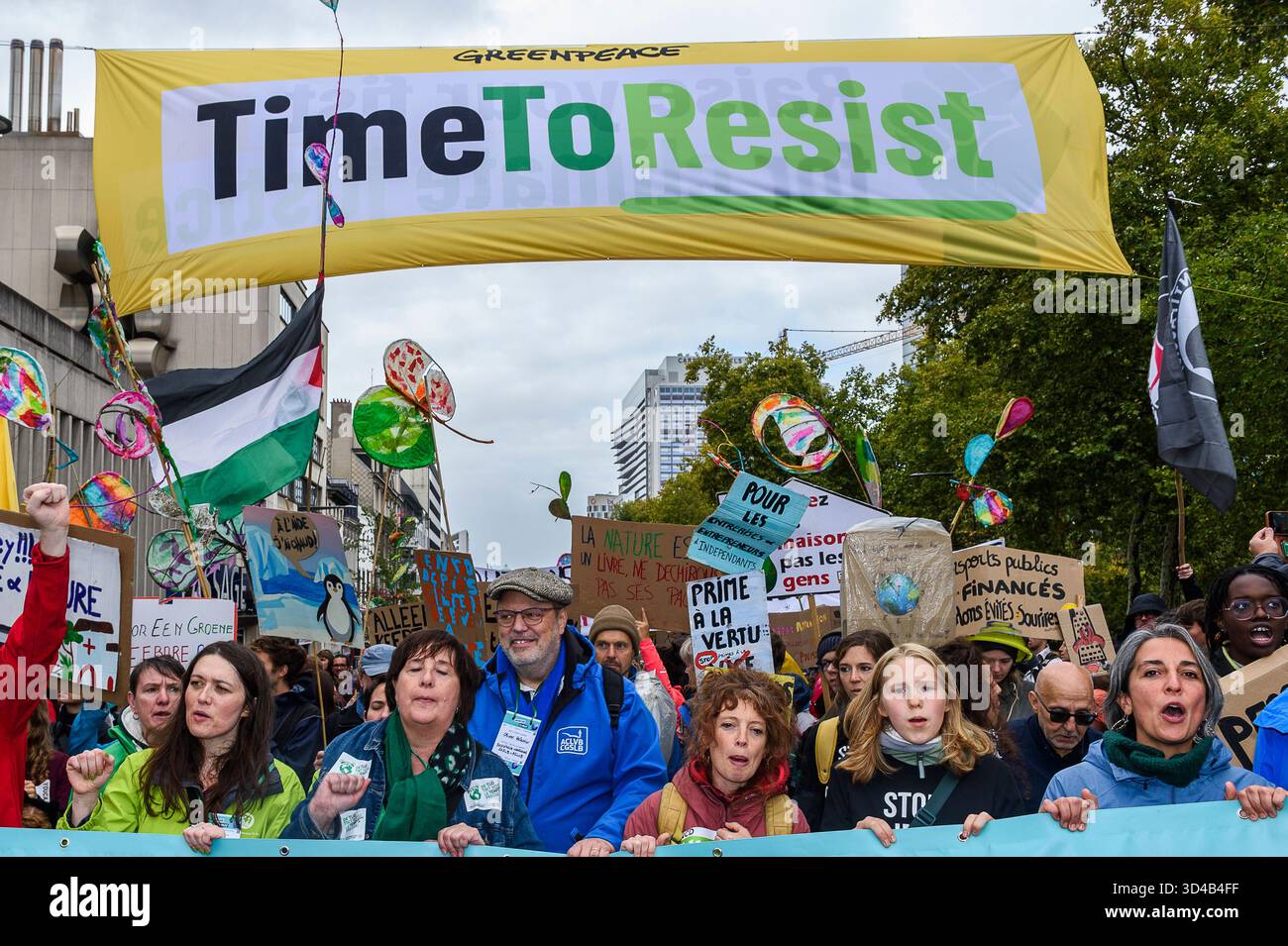 Manifestation pour le climat à Bruxelles - manifestants, participez à la marche climat 2025, organisée par la Coalition climat, une coalition de More Banque D'Images