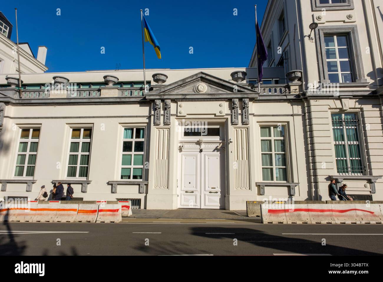 Derrière la façade néo-classique du 16 rue de la loi à Bruxelles, cohabitent la cellule stratégique du premier ministre, composé de ses conseillers p Banque D'Images