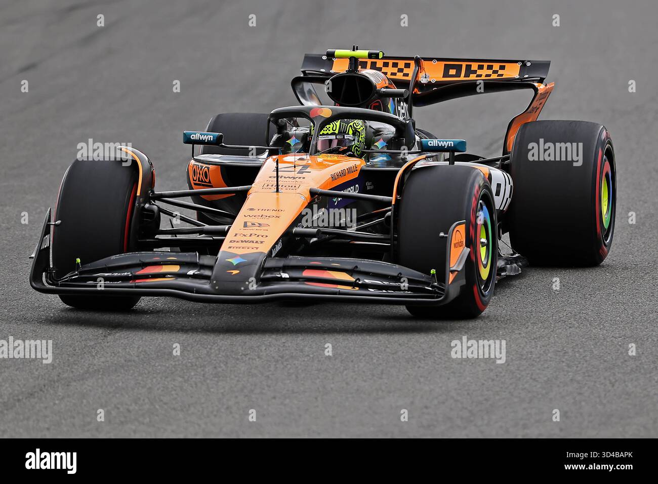 Sao Paulo, Brésil. 9 novembre 2025. Lando Norris (GBR) McLaren F1 Team MCL39 Mercedes lors du Grand Prix de F1 du Brésil à Autodromo Jose Carlos Pace le 09 novembre 2025 à Sao Paulo, Brésil. Photo : Heuler Andrey/DiaEsportivo/Alamy Live News crédit : DiaEsportivo/Alamy Live News Banque D'Images