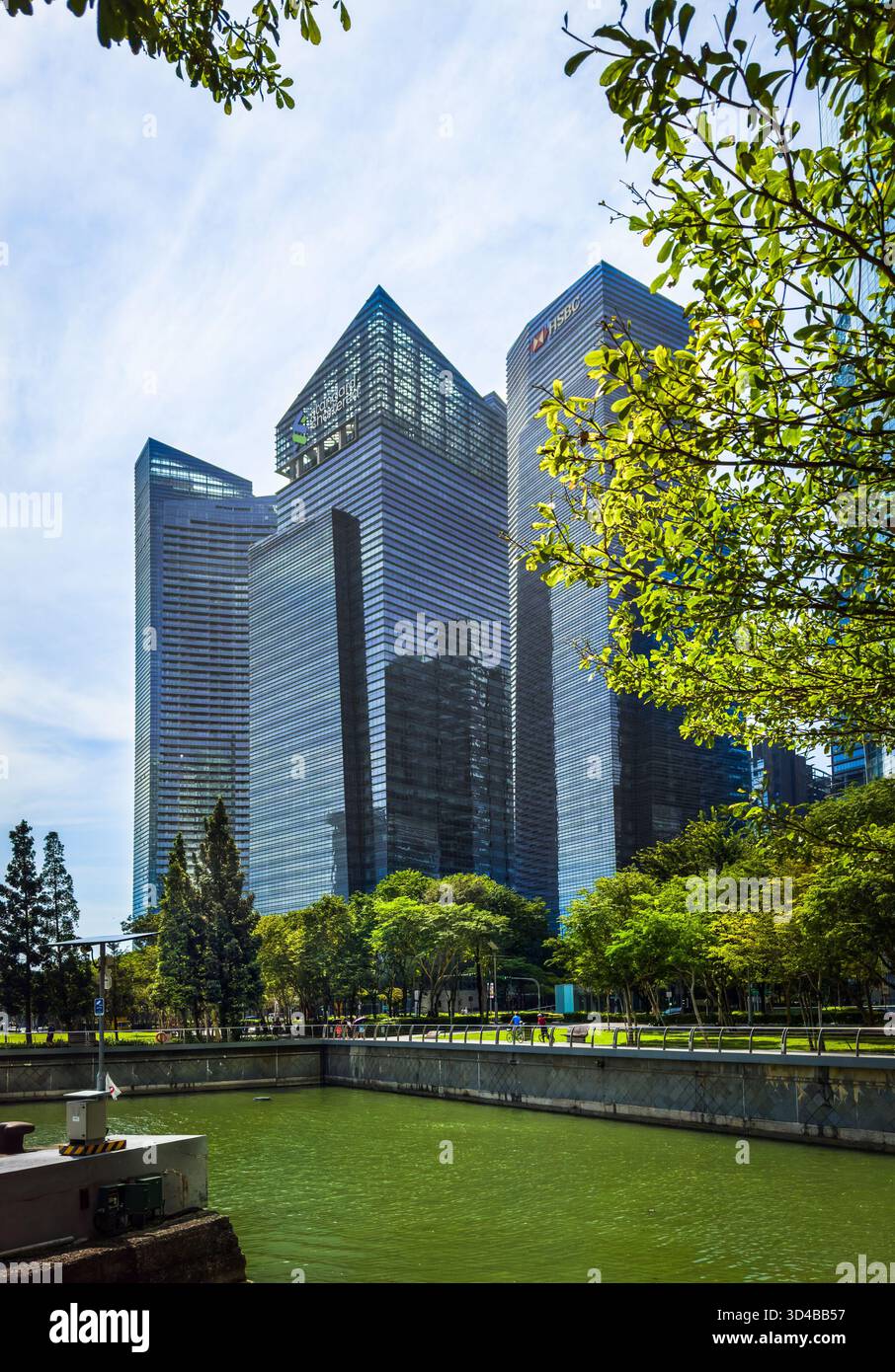 Singapour, le 4 février 2024, vue de quelques gratte-ciel dans Marina Bay Financial Center Banque D'Images
