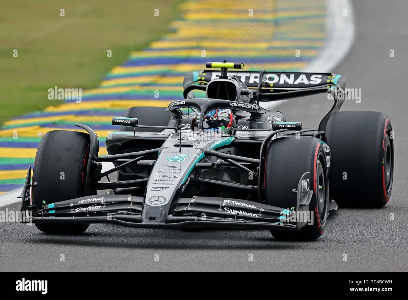 Sao Paulo, Brésil. 9 novembre 2025. Kimi Antonelli (ITA) Mercedes AMG Petronas F1 Team W16 lors du Grand Prix de F1 du Brésil à Autodromo Jose Carlos Pace le 09 novembre 2025 à Sao Paulo, Brésil. Photo : Heuler Andrey/DiaEsportivo/Alamy Live News crédit : DiaEsportivo/Alamy Live News Banque D'Images
