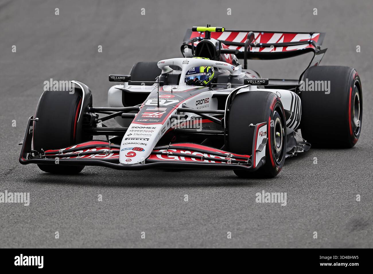 Sao Paulo, Brésil. 9 novembre 2025. Oliver Bearman (GBR) MoneyGram Haas F1 Team VF-25 Ferrari lors du Grand Prix de F1 du Brésil à Autodromo Jose Carlos Pace le 09 novembre 2025 à Sao Paulo, Brésil. Photo : Heuler Andrey/DiaEsportivo/Alamy Live News crédit : DiaEsportivo/Alamy Live News Banque D'Images