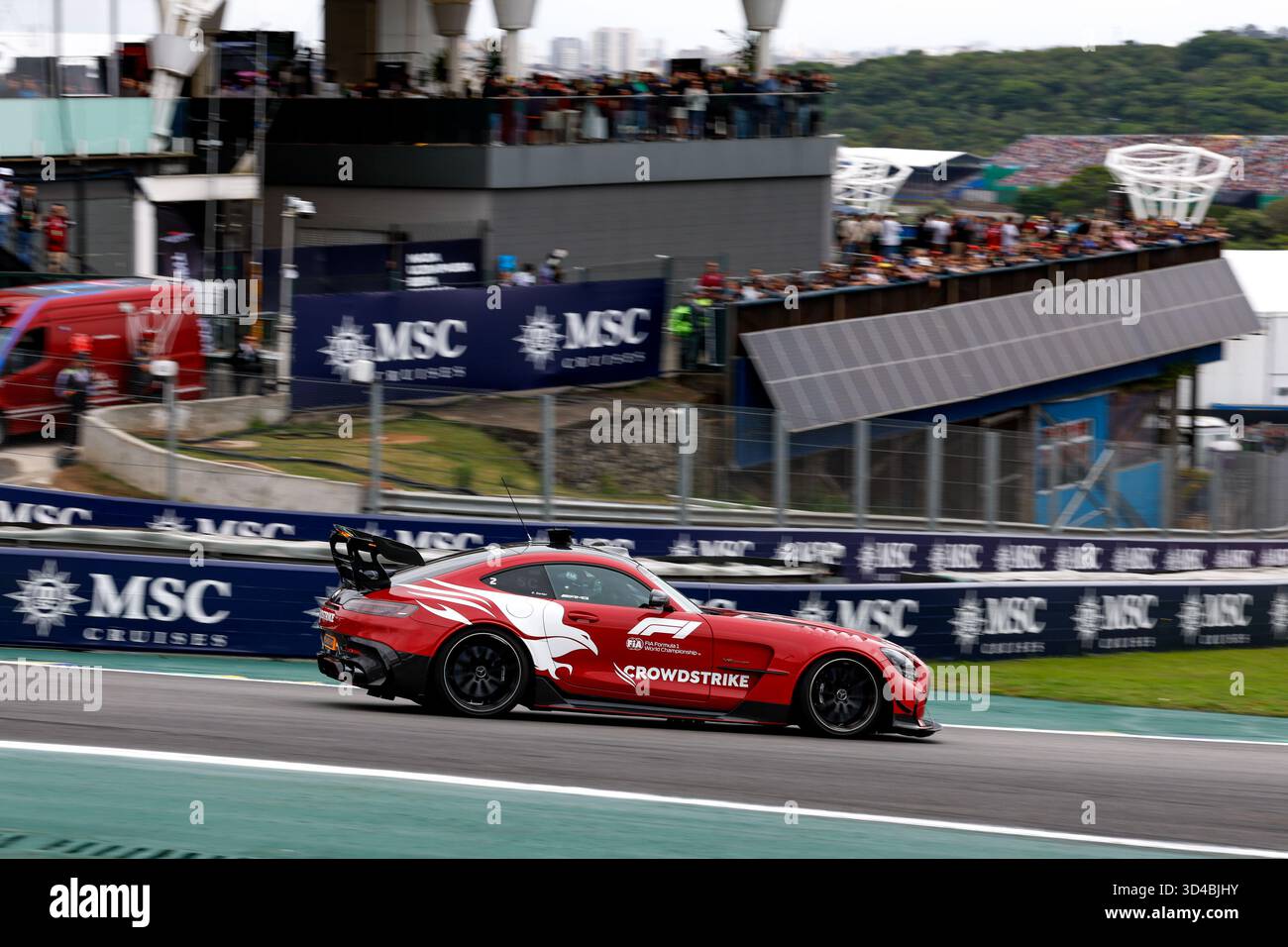 FIA Mercedes-AMG GT Black Series Safety car lors du Grand Premio de Sao Paulo 2025 de formule 1, Grand Prix de Sao Paulo 2025, 21ème manche du Championnat du monde de formule 1 2025 de la FIA du 7 au 9 novembre 2025 sur l'Interlagos, à Sao Paulo, au Brésil Banque D'Images