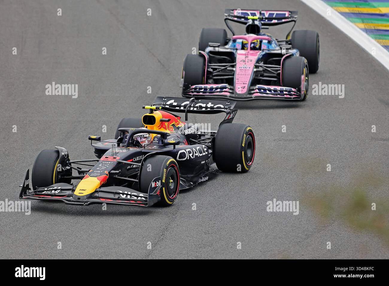 Sao Paulo, Brésil. 9 novembre 2025. Yuki Tsunoda (JPN) Oracle Red Bull Racing RB21 Honda lors du Grand Prix de F1 du Brésil à Autodromo Jose Carlos Pace le 09 novembre 2025 à Sao Paulo, Brésil. Photo : Heuler Andrey/DiaEsportivo/Alamy Live News crédit : DiaEsportivo/Alamy Live News Banque D'Images