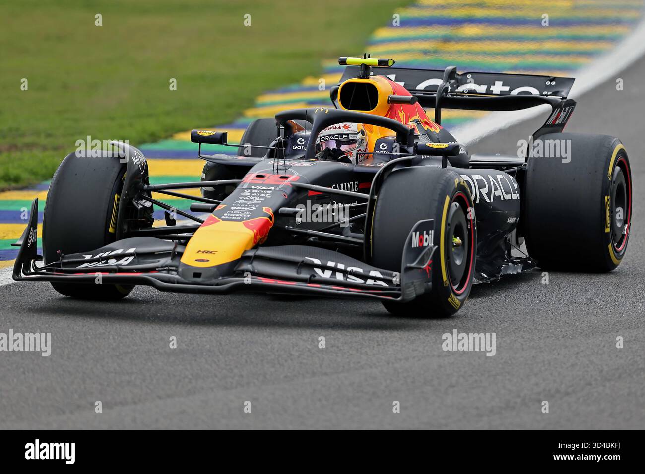 Sao Paulo, Brésil. 9 novembre 2025. Yuki Tsunoda (JPN) Oracle Red Bull Racing RB21 Honda lors du Grand Prix de F1 du Brésil à Autodromo Jose Carlos Pace le 09 novembre 2025 à Sao Paulo, Brésil. Photo : Heuler Andrey/DiaEsportivo/Alamy Live News crédit : DiaEsportivo/Alamy Live News Banque D'Images