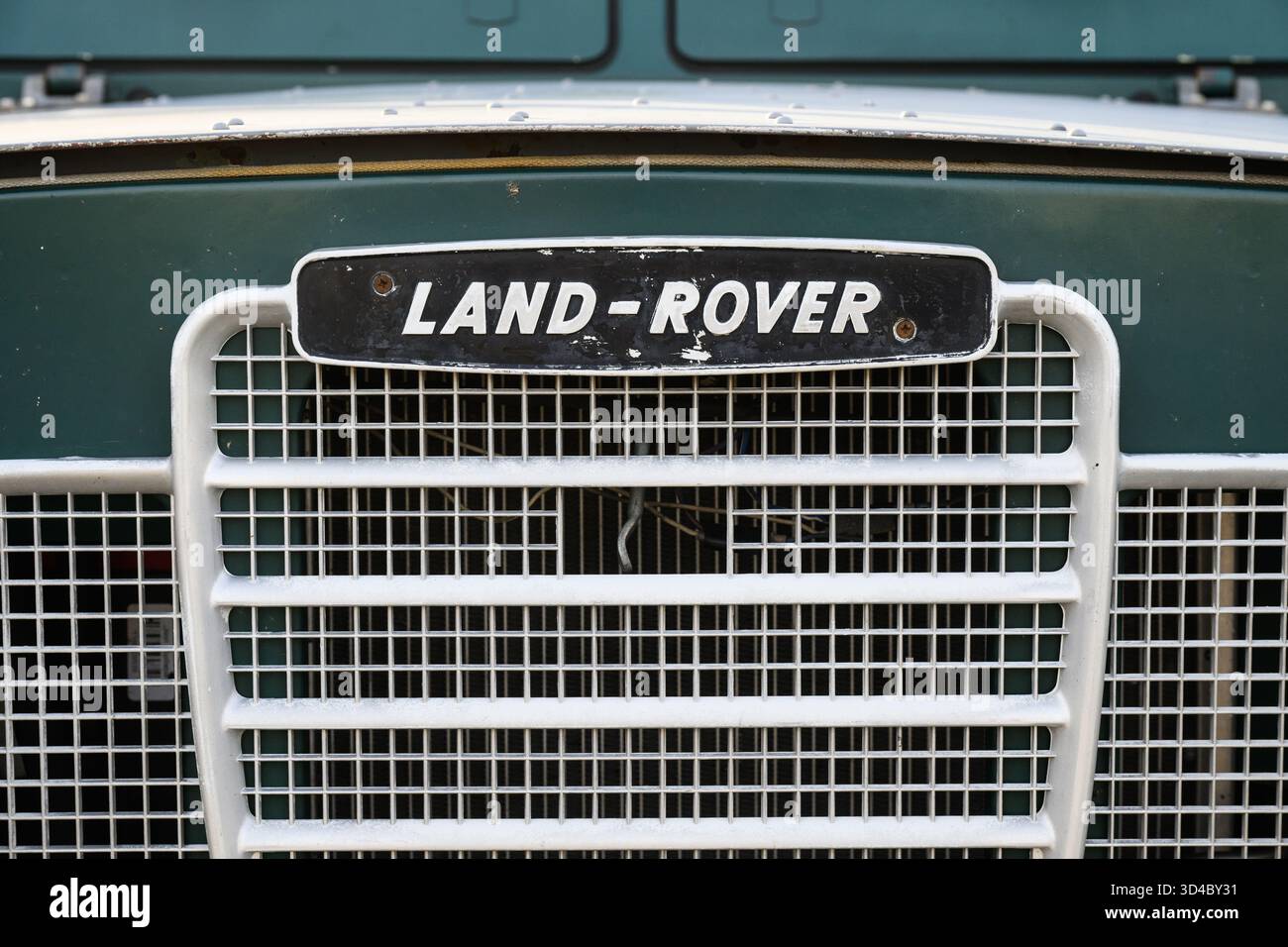 Seattle, WA, États-Unis - 9 novembre 2025 ; plaque signalétique sur un véhicule Land Rover série 3 classique Banque D'Images
