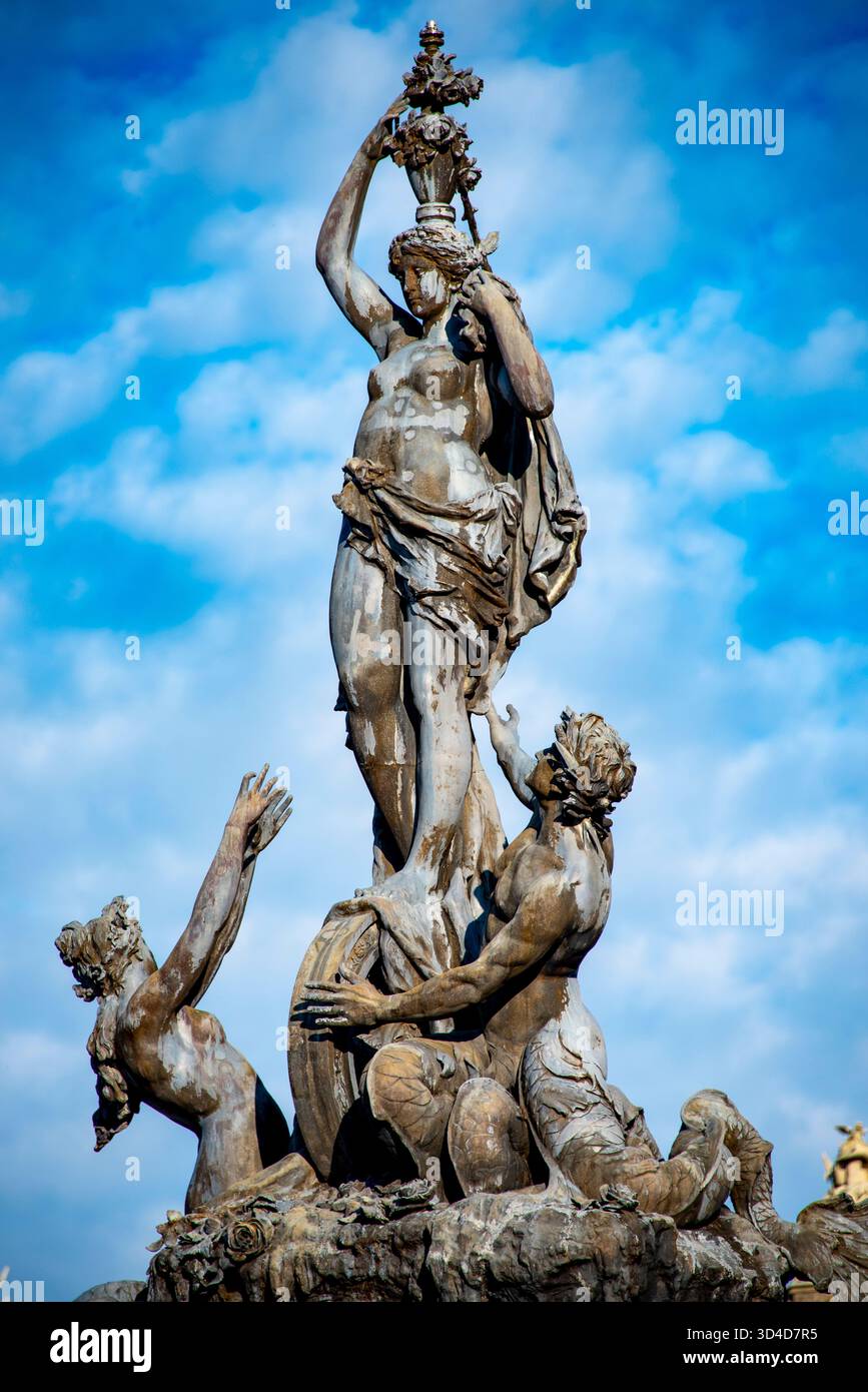 Statue mythologique de Fortuna-Brunnen dans le parc Herrenchiemsee - Allemagne Banque D'Images