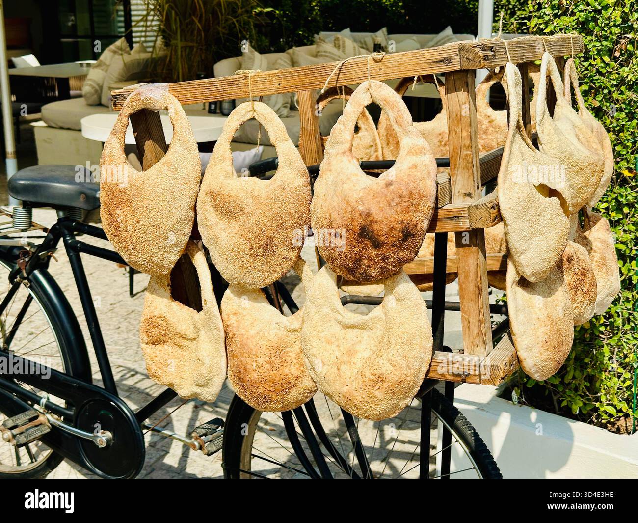 Pain libanais Ka'ak à vélo Banque D'Images