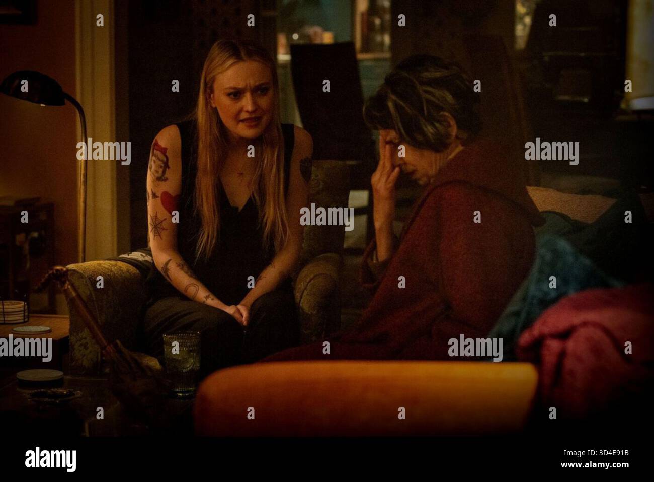 Vicious est un film d'horreur américain écrit et réalisé par Bryan Bertino, sorti en 2025. Il met en vedette Dakota Fanning, Kathryn Hunter, Mary McCormack, Rachel Blanchard et Devyn Nekoda. Banque D'Images