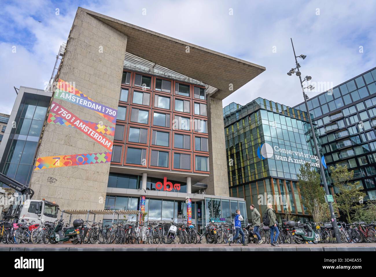 Openbare Bibliotheek, OBA Oosterdok, Musikschule Conservatorium, Oosterdokskade, Amsterdam, Niederlande *** Openbare Bibliotheek, OBA Oosterdok, Conservatorium Music School, Oosterdokskade, Amsterdam, pays-Bas Banque D'Images