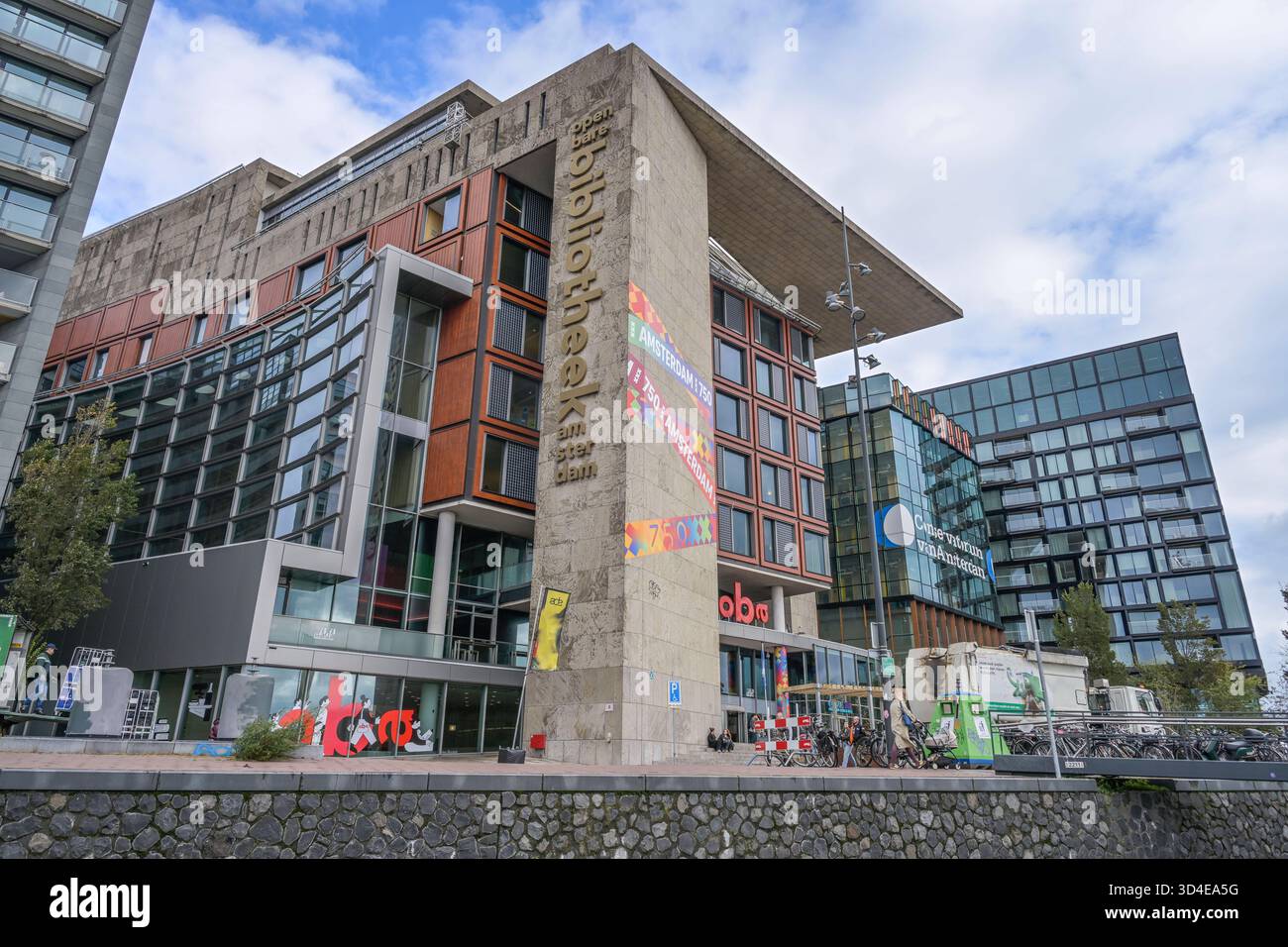 Openbare Bibliotheek, OBA Oosterdok, Musikschule Conservatorium, Oosterdokskade, Amsterdam, Niederlande *** Openbare Bibliotheek, OBA Oosterdok, Conservatorium Music School, Oosterdokskade, Amsterdam, pays-Bas Banque D'Images