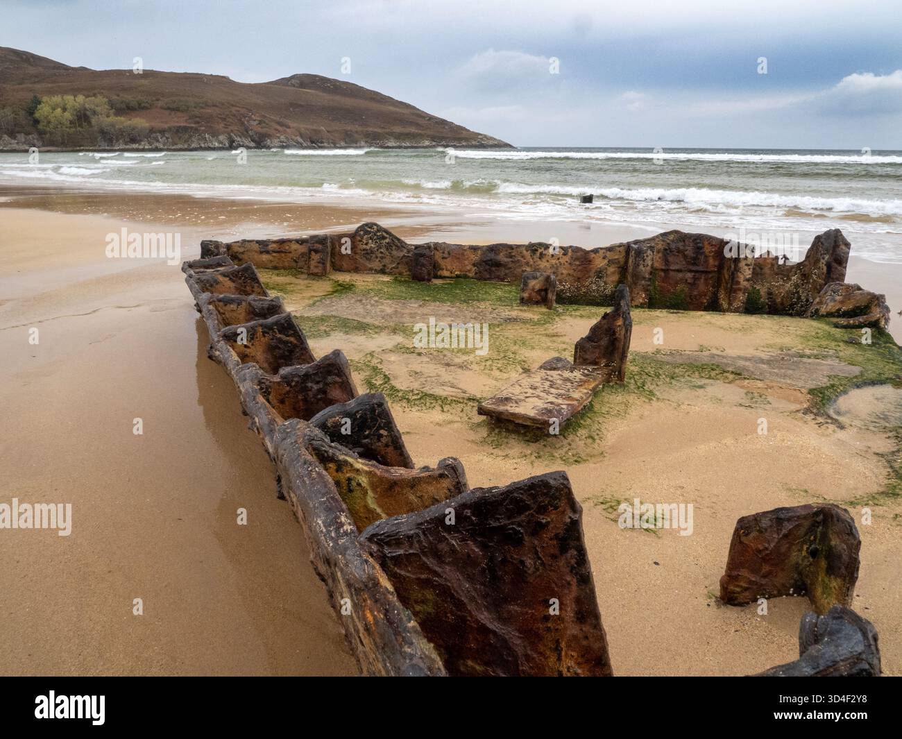 Les restes de l'épave SS John Randolf sur la plage de la baie de Torrisdale sur la côte nord de l'Écosse, au Royaume-Uni. Banque D'Images