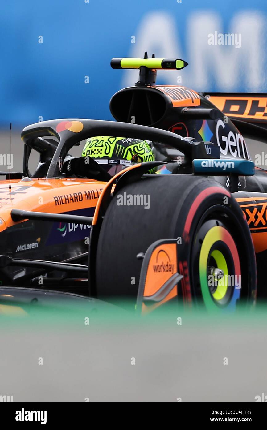 Sao Paulo, Brésil. 9 novembre 2025. Lando Norris (GBR) McLaren F1 Team MCL39 Mercedes lors du Grand Prix de F1 du Brésil à Autodromo Jose Carlos Pace le 09 novembre 2025 à Sao Paulo, Brésil. Photo : Heuler Andrey/DiaEsportivo/Alamy Live News crédit : DiaEsportivo/Alamy Live News Banque D'Images