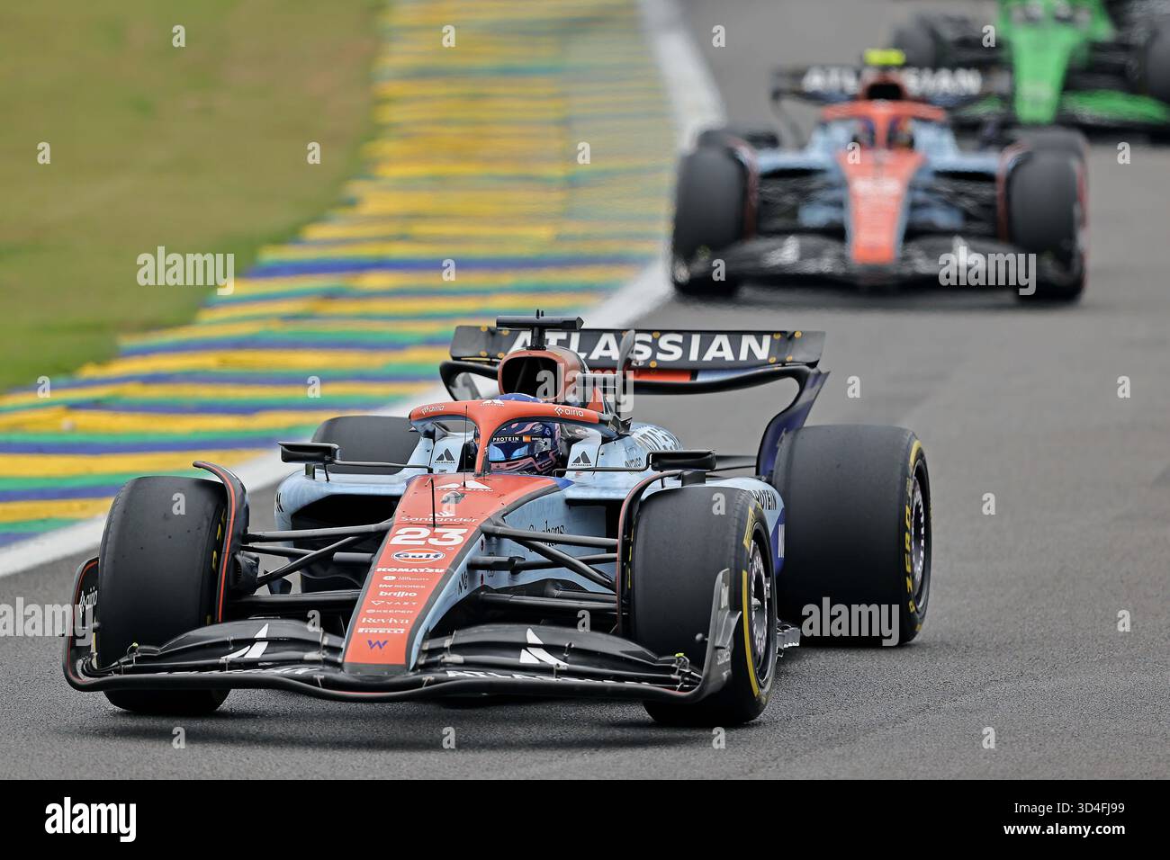 Sao Paulo, Brésil. 9 novembre 2025. Alexander Albon (THA) Atlassian Williams Racing FW47 Mercedes lors du Grand Prix F1 du Brésil à Autodromo Jose Carlos Pace le 09 novembre 2025 à Sao Paulo, Brésil. Photo : Heuler Andrey/DiaEsportivo/Alamy Live News crédit : DiaEsportivo/Alamy Live News Banque D'Images